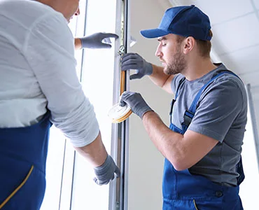 glass repair experts in Lutz, FL